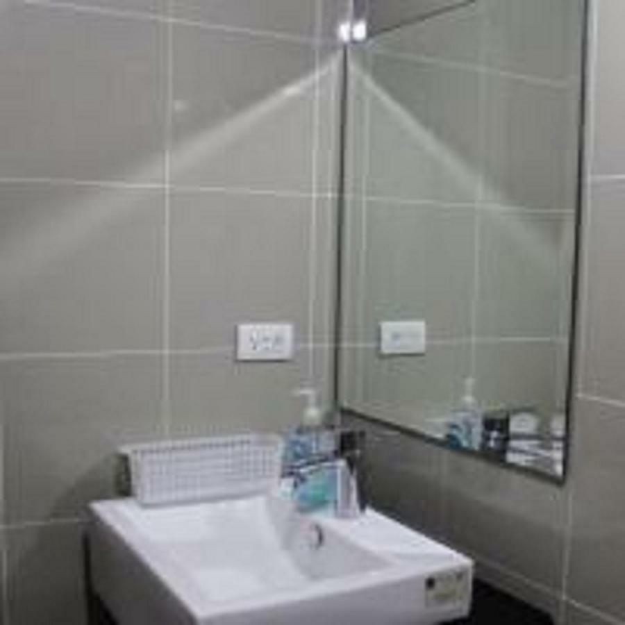 Cubao Manhattanheights Unit 11A Tower B, 2Br Манила Екстериор снимка