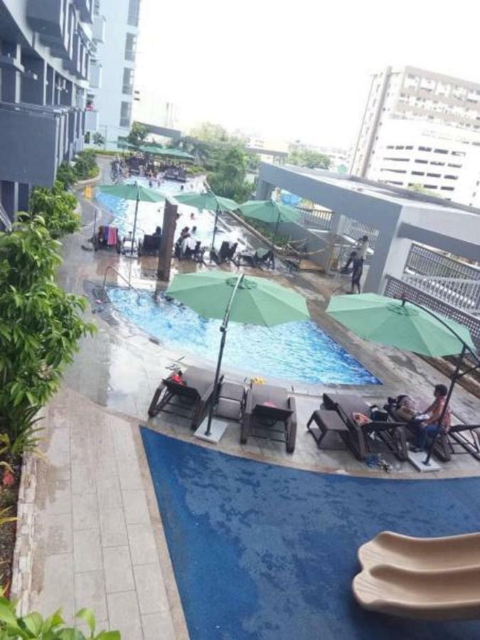 Cubao Manhattanheights Unit 11A Tower B, 2Br Манила Екстериор снимка